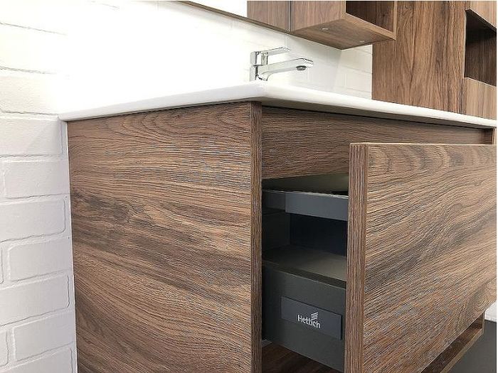 Тумба с раковиной Comforty Бордо 90 00-00006671 подвесная Дуб темно-коричневый