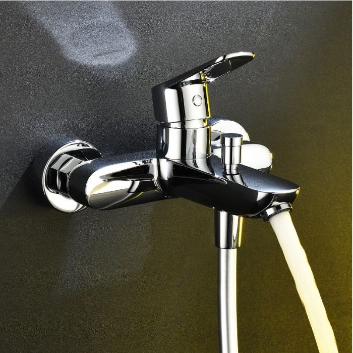 Смеситель для ванны Abelsberg Lineara UNF25747CH цвет Глянцевый хром