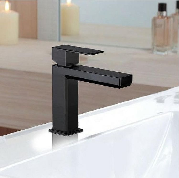 Смеситель для раковины Paini Grazia 21PZ205S Черный матовый