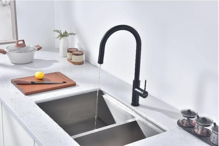 Смеситель для кухни Paulmark Galant Ga213077-AN Антрацит Смеситель для кухни Paulmark Galant Ga213077-AN Антрацит