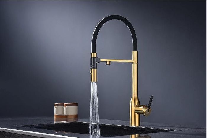 Смеситель для кухни Paulmark Magneto One Ma213188-BG Брашированное золото