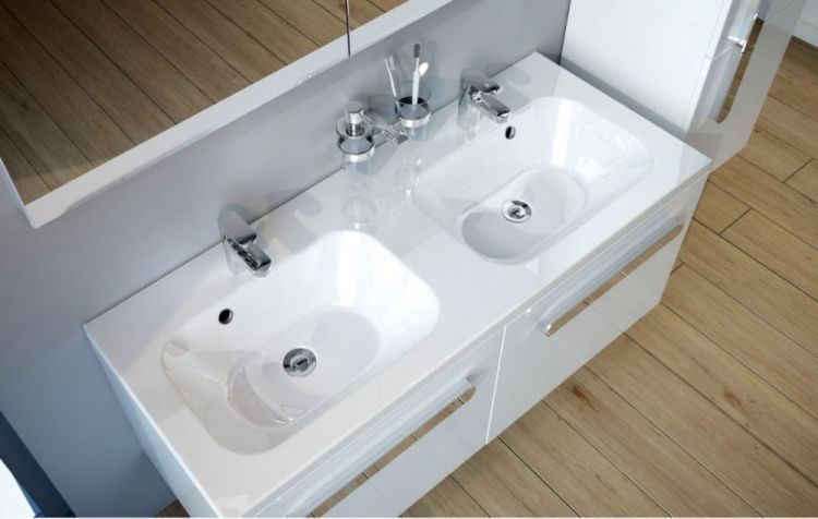 um_chrom120_4.jpg um_chrom120_4.jpg