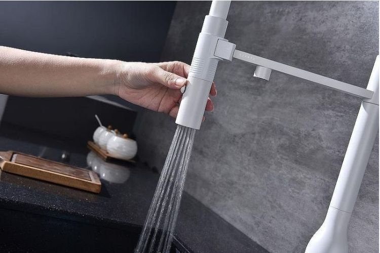 Смеситель для кухни Paulmark Magneto One Ma213188-WH Белый матовый Смеситель для кухни Paulmark Magneto One Ma213188-WH Белый матовый