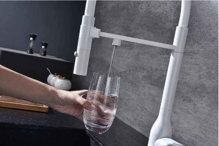 Смеситель для кухни Paulmark Magneto One Ma213188-WH Белый матовый Смеситель для кухни Paulmark Magneto One Ma213188-WH Белый матовый