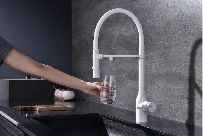 Смеситель для кухни Paulmark Magneto One Ma213188-WH Белый матовый