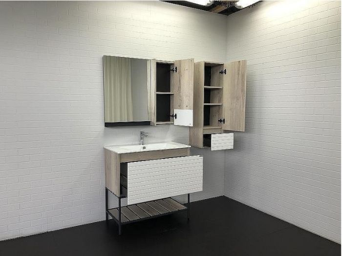 Шкаф пенал Comforty Страсбург 35 00-00006574 подвесной Дуб дымчатый Белый матовый