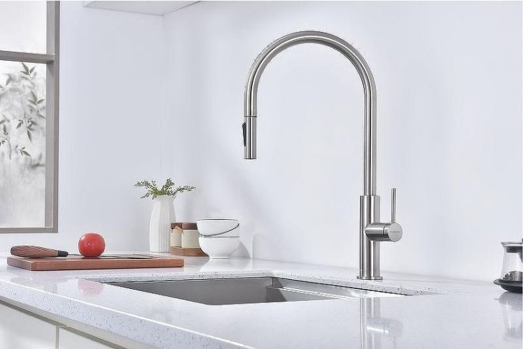 Смеситель для кухни Paulmark Senso Se215180-BS Брашированная сталь Смеситель для кухни Paulmark Senso Se215180-BS Брашированная сталь