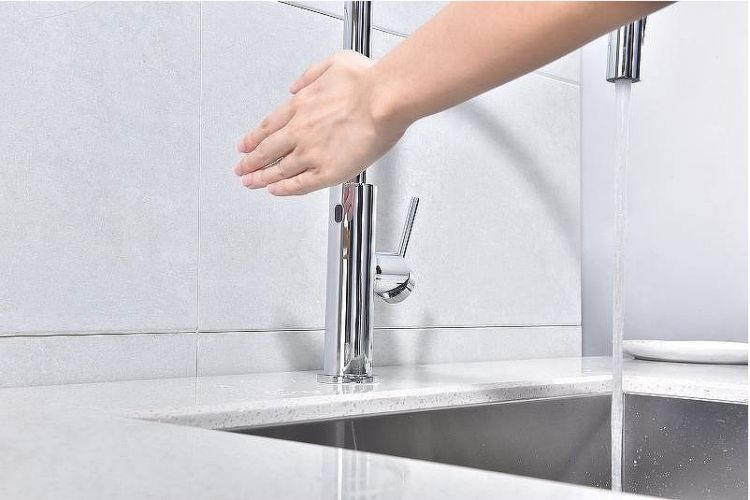 Смеситель для кухни Paulmark Senso Se215180-CR Хром Смеситель для кухни Paulmark Senso Se215180-CR Хром