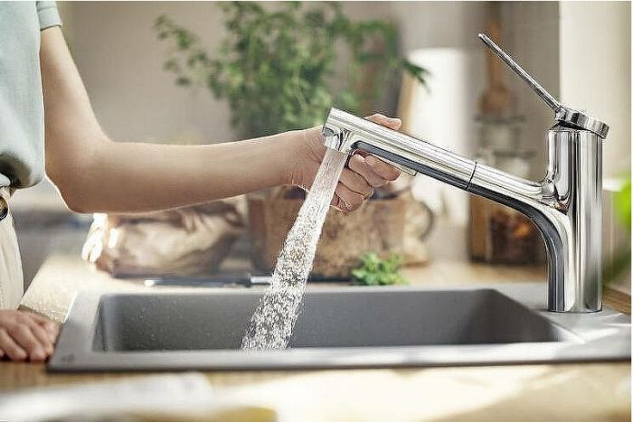 Смеситель для кухни Hansgrohe Zesis M33 74800800 Сталь