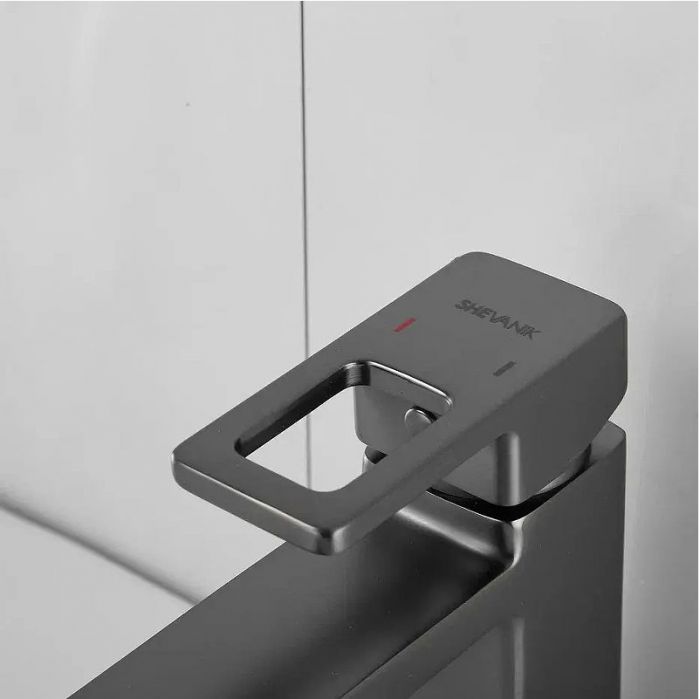 Смеситель для раковины Shevanik S8271T с гигиеническим душем цвет Оружейная сталь