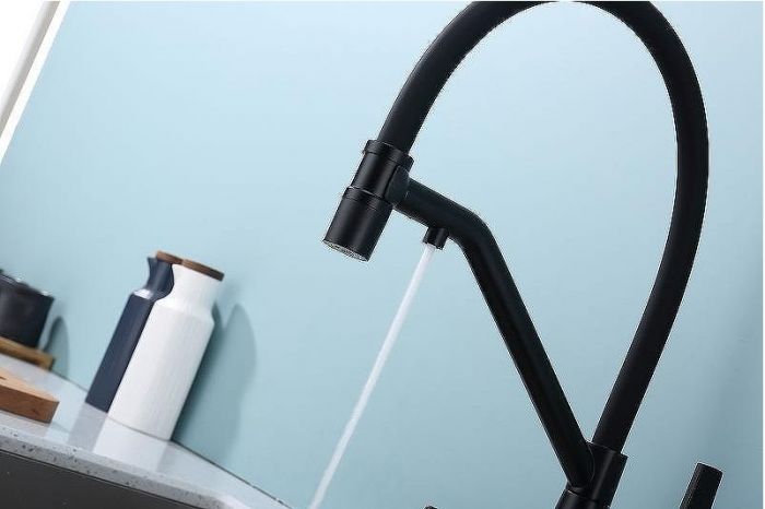 Смеситель для кухни Raglo R80.62.06 Черный матовый